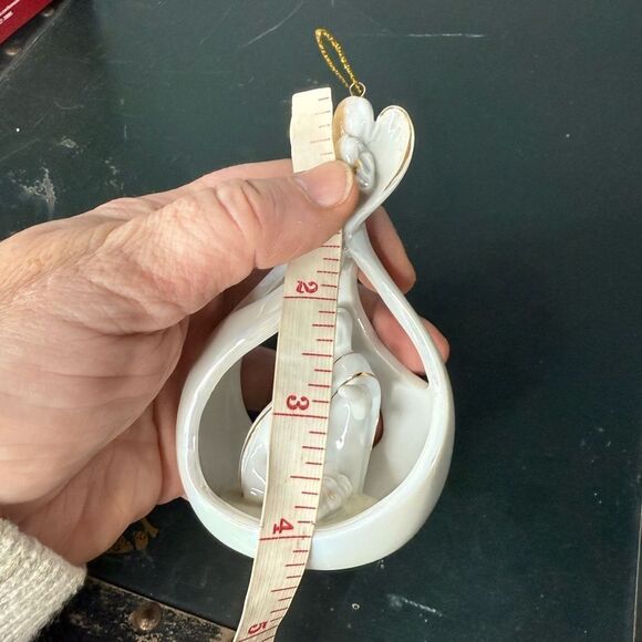 Angel Watching Over Holy Family Ornament Gift Indoor Home Decor Any Occasion - Picture 4 of 4